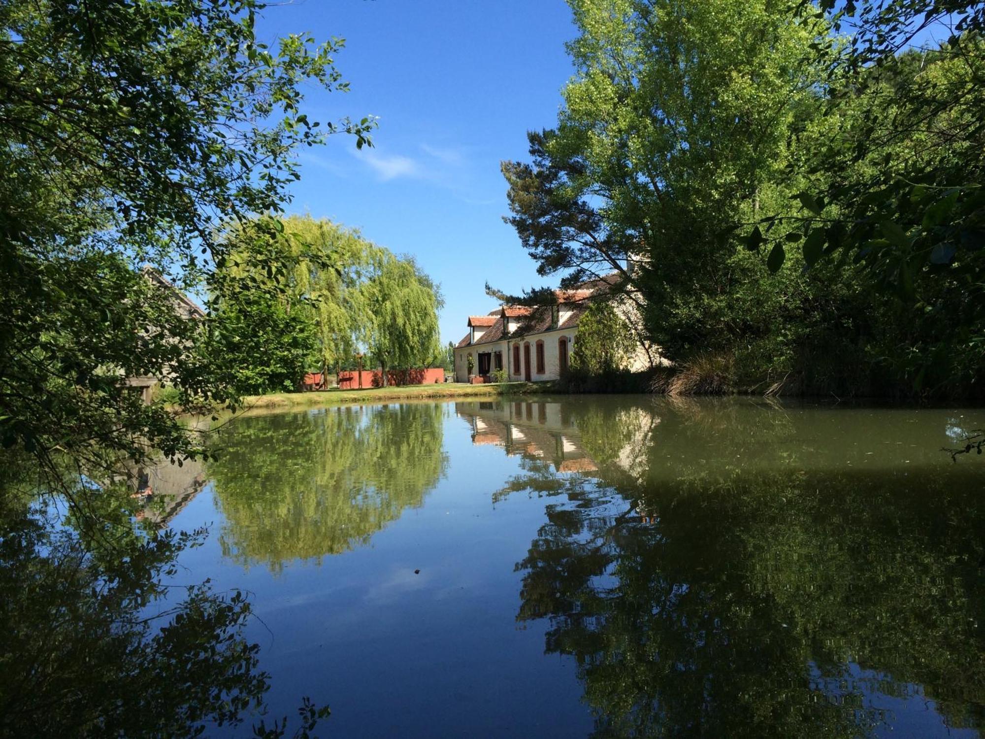 Chambre D'Hotes Le Grand Fourneau Lassay-sur-Croisne Экстерьер фото